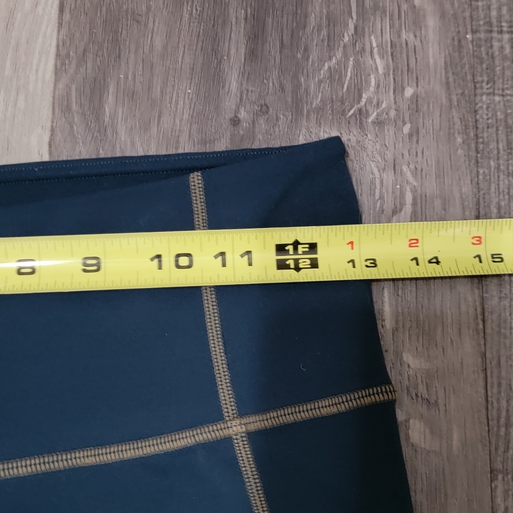 Athleta Capri Teal Mesh Bottom Leggings - Picture 6 of 13